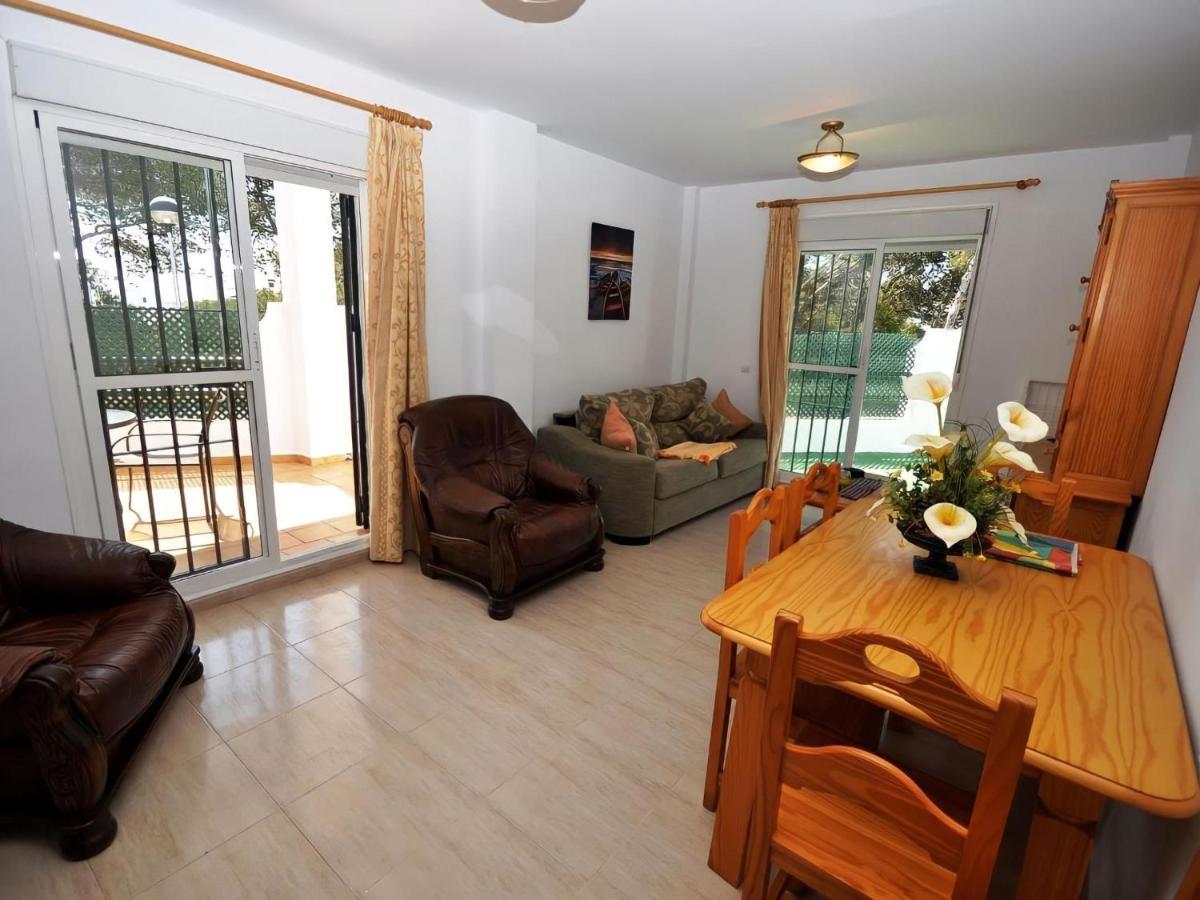 Apartamento Junto Al Mar Piscina Solo Familias Conil De La Frontera Luaran gambar